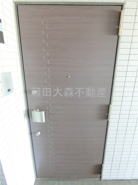 ブライズ蒲田ウエストWESTの玄関
