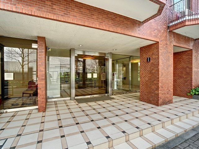 ヴィラロイヤル三番町のエントランス|清潔なエントランスです