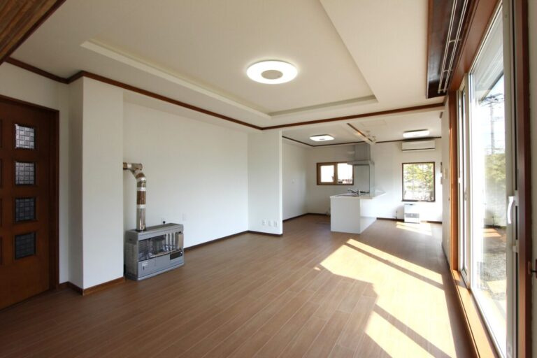 《おすすめ！》網走市北8条西5丁目1番12中古住宅の居間・リビング