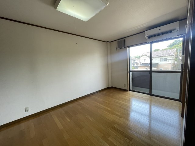 エクセル北町の洋室|南側洋室