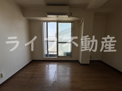 今里CTスクエアの居間・リビング|使いやすい居間です