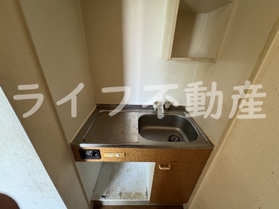 今里CTスクエアのキッチン|コンパクトなキッチンで掃除もラクラク