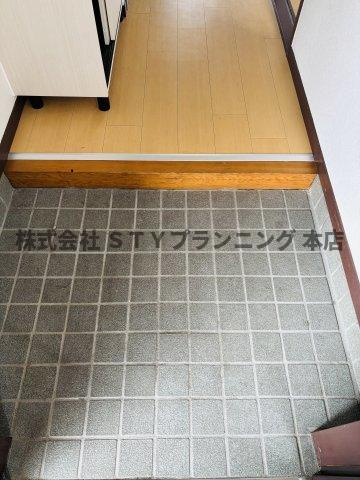 仲介手数料0円！グランドールKの玄関