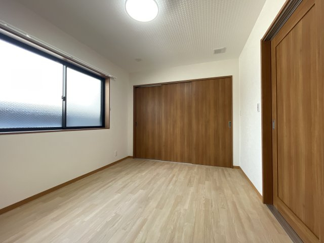 忍町ITDビルの寝室