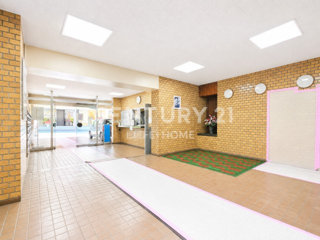 【エントランス】 | 【藤が丘マンション】 | エントランスです