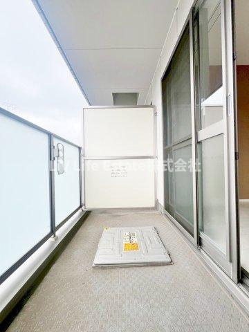 東大和市南街３丁目の賃貸マンションのバルコニー