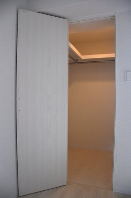 【収納】セレニテ本町グランデ