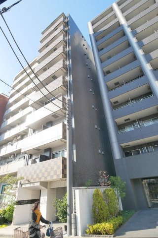 プレミアムキューブ横浜の外観