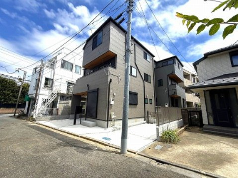 【外観】 | 【４８０万円が無料！】■梅ヶ丘駅７分■４ＬＤＫ■内覧可 | 諸費用４８０万円ＯＦＦキャンペーン！
決算キャンペーン！
家計応援サービスの限界に挑戦中！
■梅ヶ丘駅７分
■４ＬＤＫ＋車庫