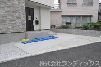 【駐車場】 | 昭島市田中町１丁目新築 | 敷地面積約５２坪　カースペース３台分あり