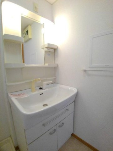 コンパクトで使いやすい洗面所