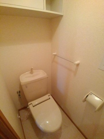 シンプルで使いやすいトイレです