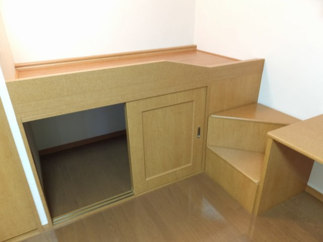 内装は落ち着いています