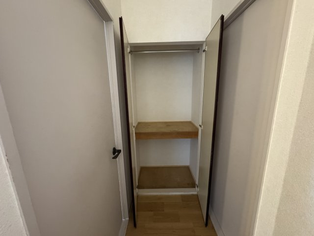 成田市飯田町戸建の収納|クローゼット（2階廊下）