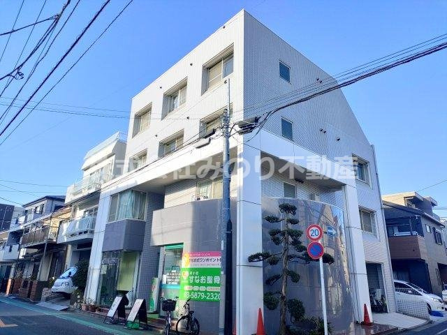 星野ビルの外観