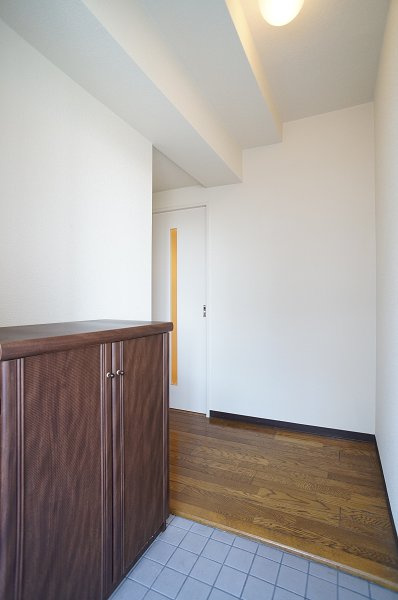 墨田区押上３丁目の賃貸マンションの玄関|玄関にはゆとりがあります♪