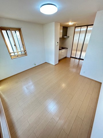 リレント西宮北口の居間・リビング