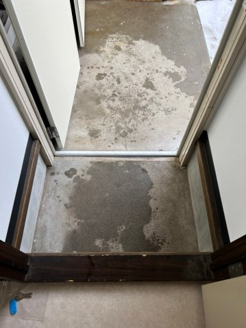 タウニィ八橋Aの玄関