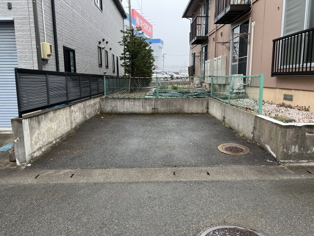 タウニィ八橋Aの駐車場|101号室専用駐車場