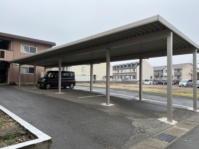 タウニィ八橋Ａの駐車場