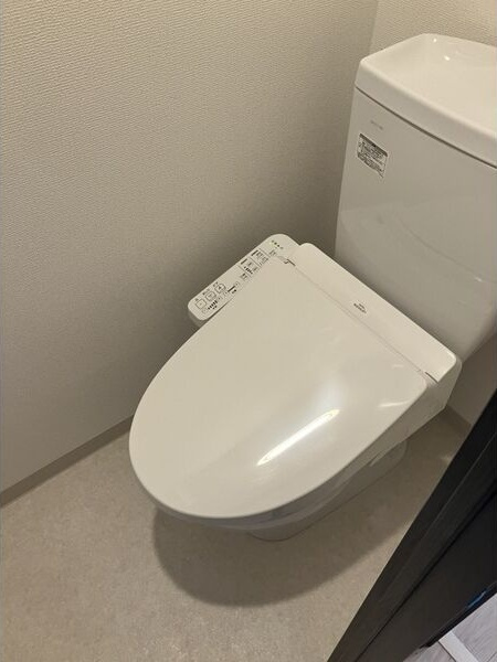 エステムコート名古屋上前津　★共益費無料キャンペーン中のトイレ