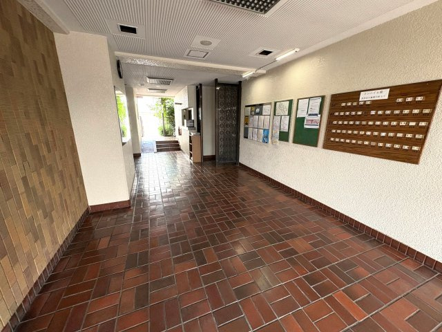 マンハイム桂のエントランス