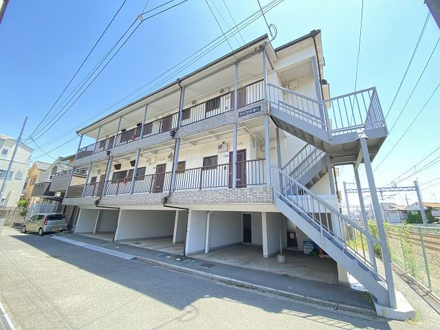 尼崎市塚口本町３丁目のアパート