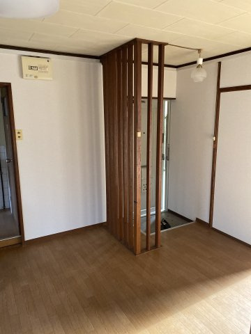 西夢前台 事務所の居間・リビング