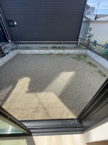 西五城戸建（賃貸中）の庭|お庭の付いた物件です