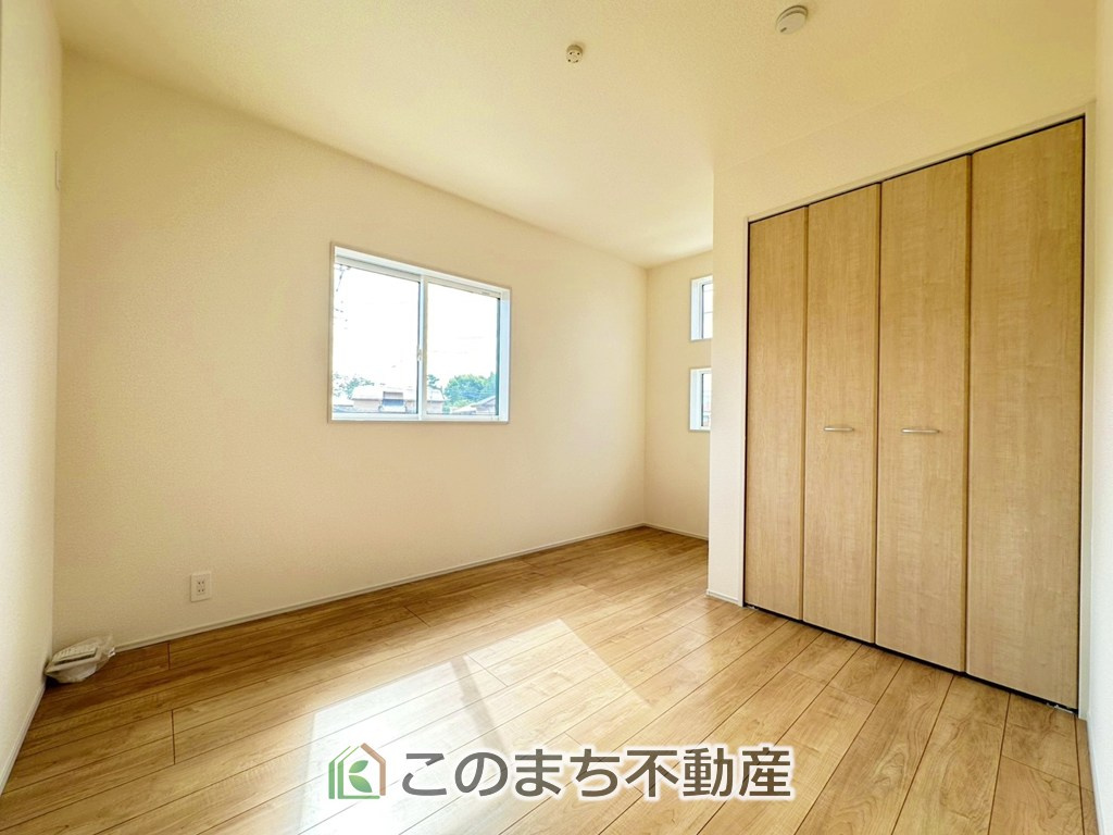 ブルーミングガーデン宇都宮市石井町の洋室|一人ひとりの大切なプライベート空間。ゆとりある広さで、一人の時間をゆったりと過ごせる安らぐお部屋になるはずです。
