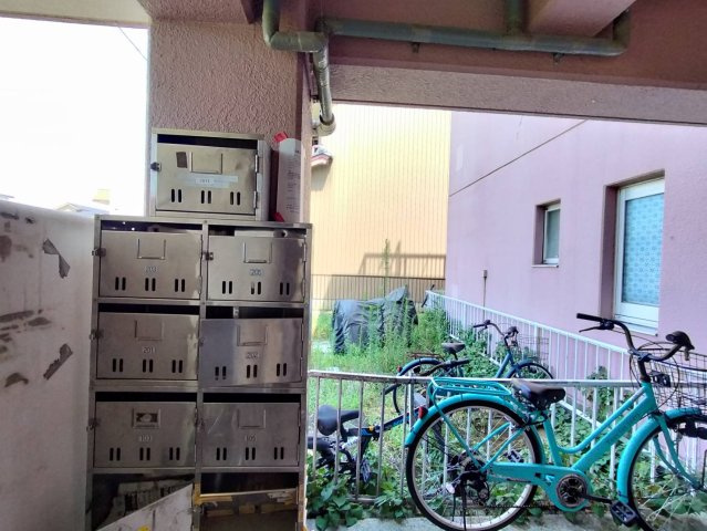 旭ハイツのエントランス|エントランスです