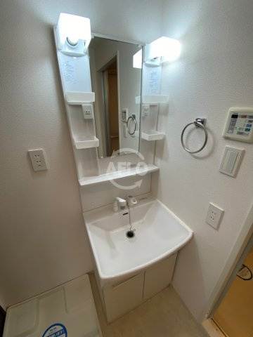 WillDo堺筋本町の洗面所|WillDo堺筋本町(ウィルドゥサカイスジホンマチ)　独立洗面台