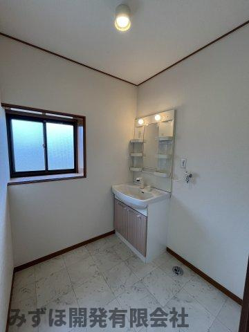 仙台市青葉区川平5丁目7-6の独立洗面台|脱衣所　独立洗面台　洗濯機置場