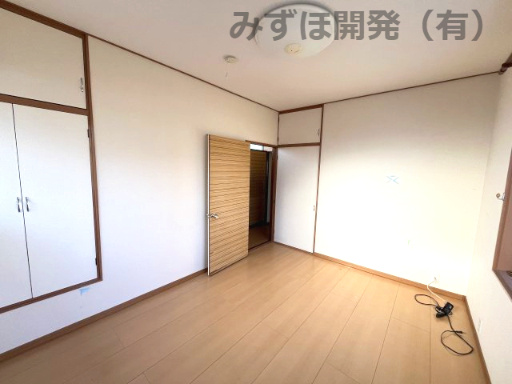 仙台市青葉区川平5丁目7-6の洋室|2階　6畳洋室
リフォーム・ハウスクリーニングこれから入ります！