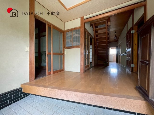 【玄関】 | 羽生市大字上岩瀬　中古戸建