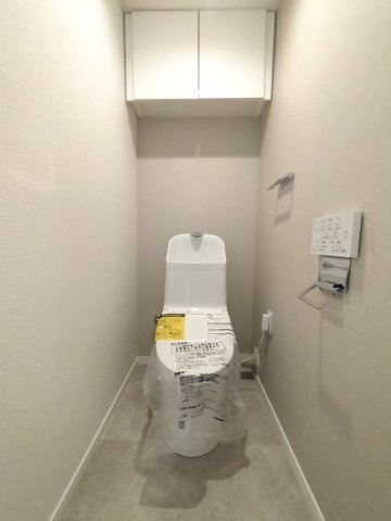 三旺マンション第二植田B棟のトイレ|落ち着いたトイレです