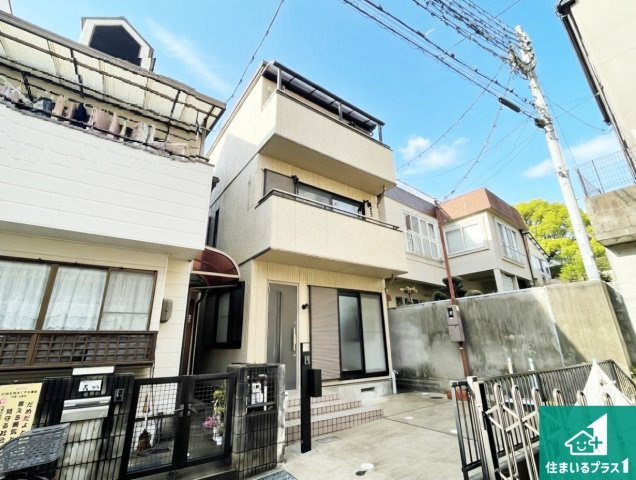 伊丹市北野　中古一戸建ての駐車場|駐車スペース！散水栓があるので、こまめに愛車を洗えます！