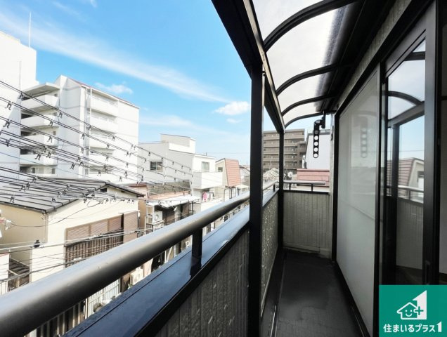 伊丹市北野　中古一戸建てのバルコニー|ワイドバルコニーは洗濯物を干すスペースが広いのでご家族が多くても安心！