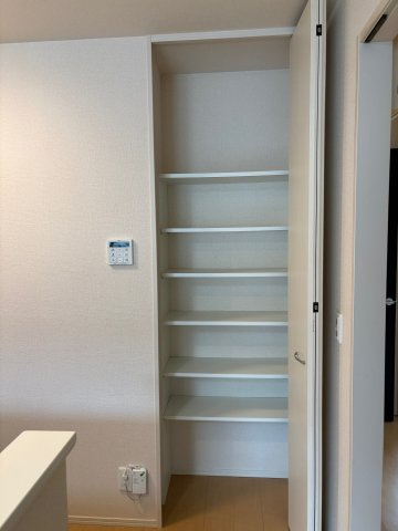 ロイヤルタウン篠山口Ｂの収納