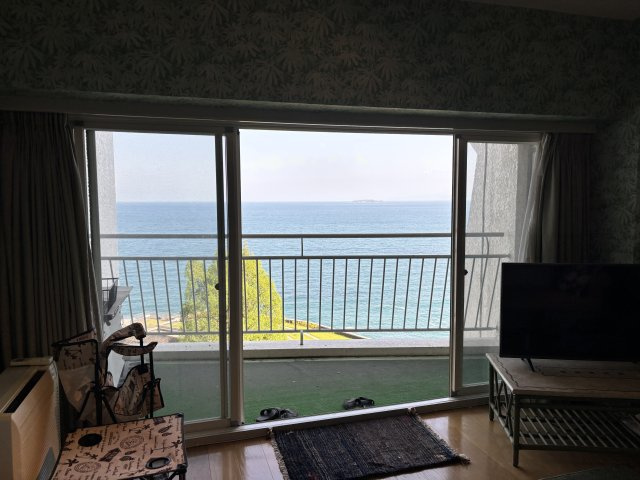 プラザ伊豆山のバルコニー|海を一望できます。