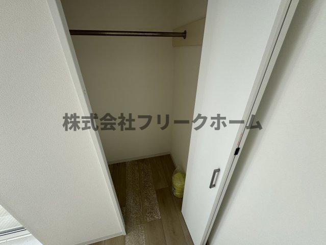 三鷹市下連雀４丁目の賃貸マンションの収納