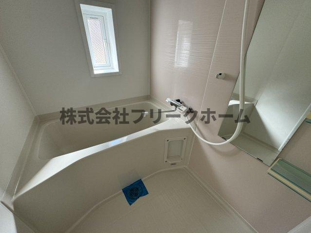 三鷹市下連雀４丁目の賃貸マンションの浴室