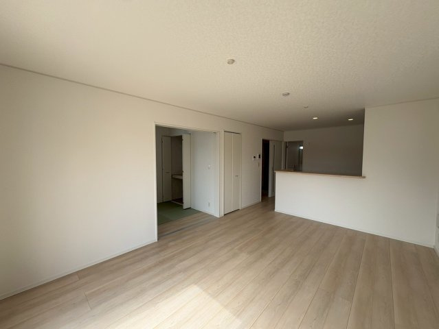 ★★南城市玉城親慶原-2号棟（全2棟）の居間・リビング|※参考写真※