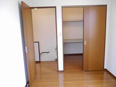ハピネスクリエイトの玄関