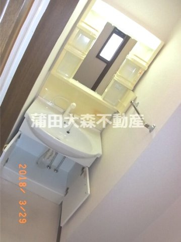 木の実の洗面所
