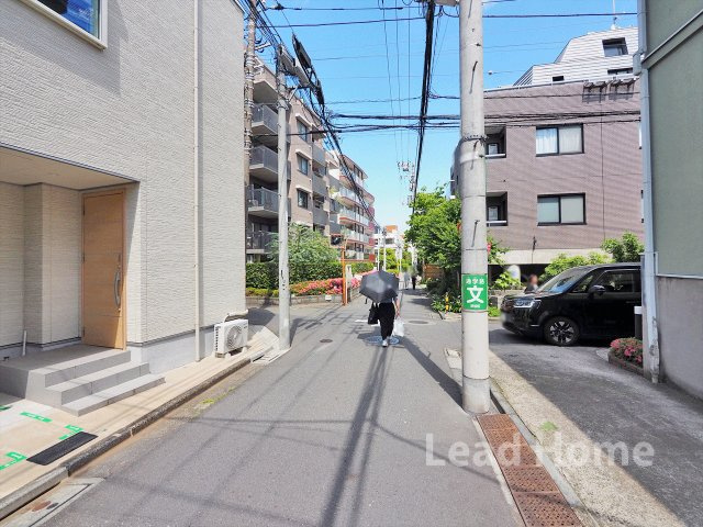 【前面道路含む現地写真】 | 渋谷区代々木3丁目