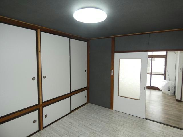 とき和マンションの洋室