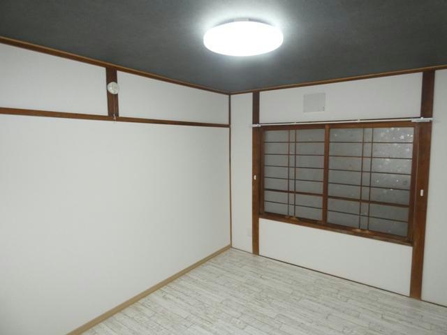 とき和マンションの洋室