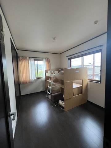 久米郡美咲町打穴　中古住宅4LDKの洋室