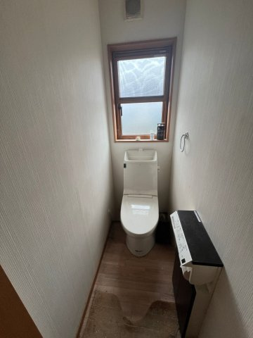 久米郡美咲町打穴　中古住宅4LDKのトイレ